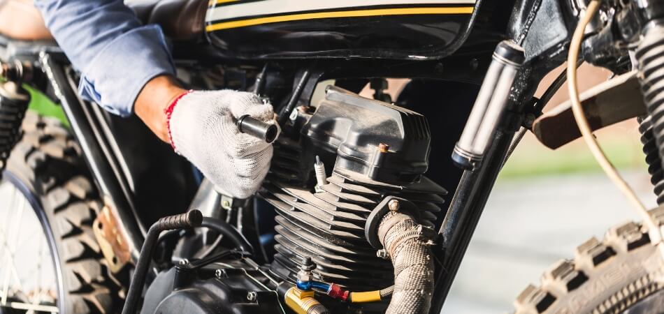 How to Check the Motorcycle Spark Plug is Ok